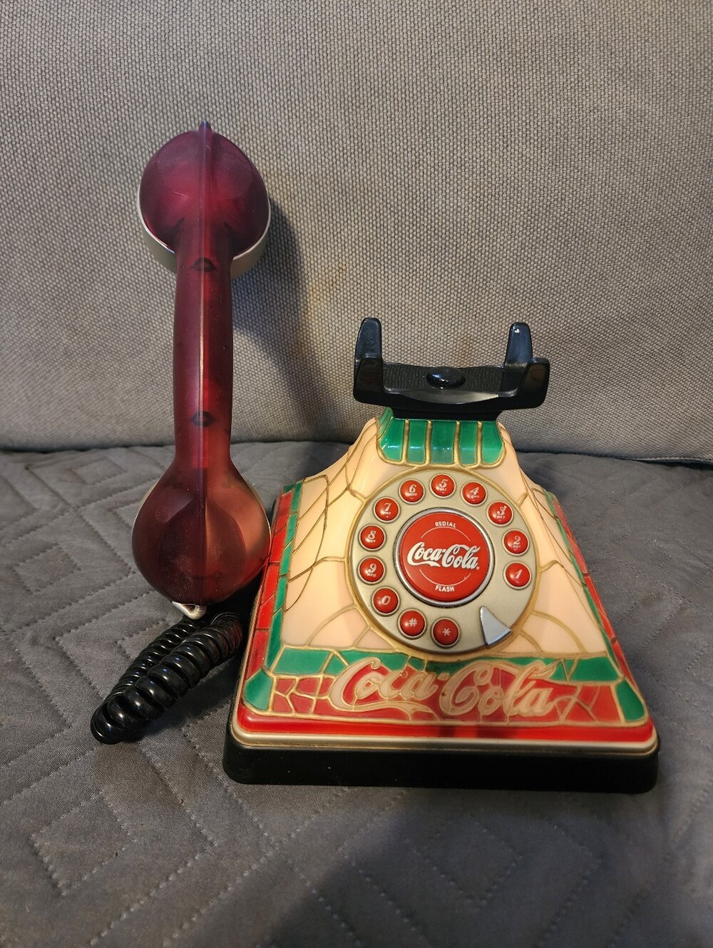 Coca Cola 2001 Tiffany Style Stained Glass Look land line push button